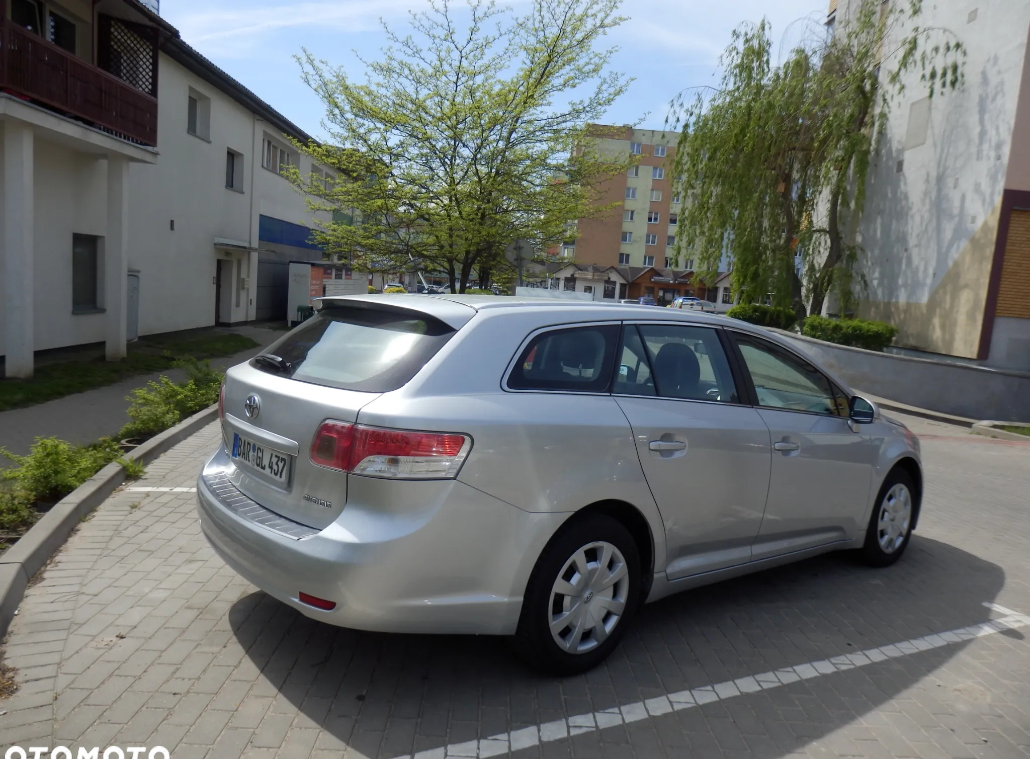 Toyota Avensis cena 37900 przebieg: 136180, rok produkcji 2010 z Białystok małe 92